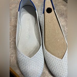 Rothy's honeycomb light grey Round toe Size 8.5